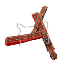 Hurtta Padded Harness Red /червен подплатен нагръдник за куче/ - 110 см.